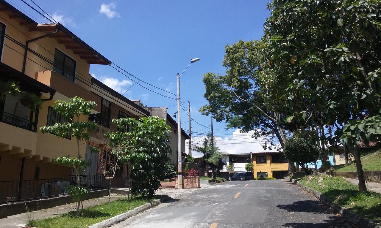 Mayorca Homestay Medellin Exterior photo